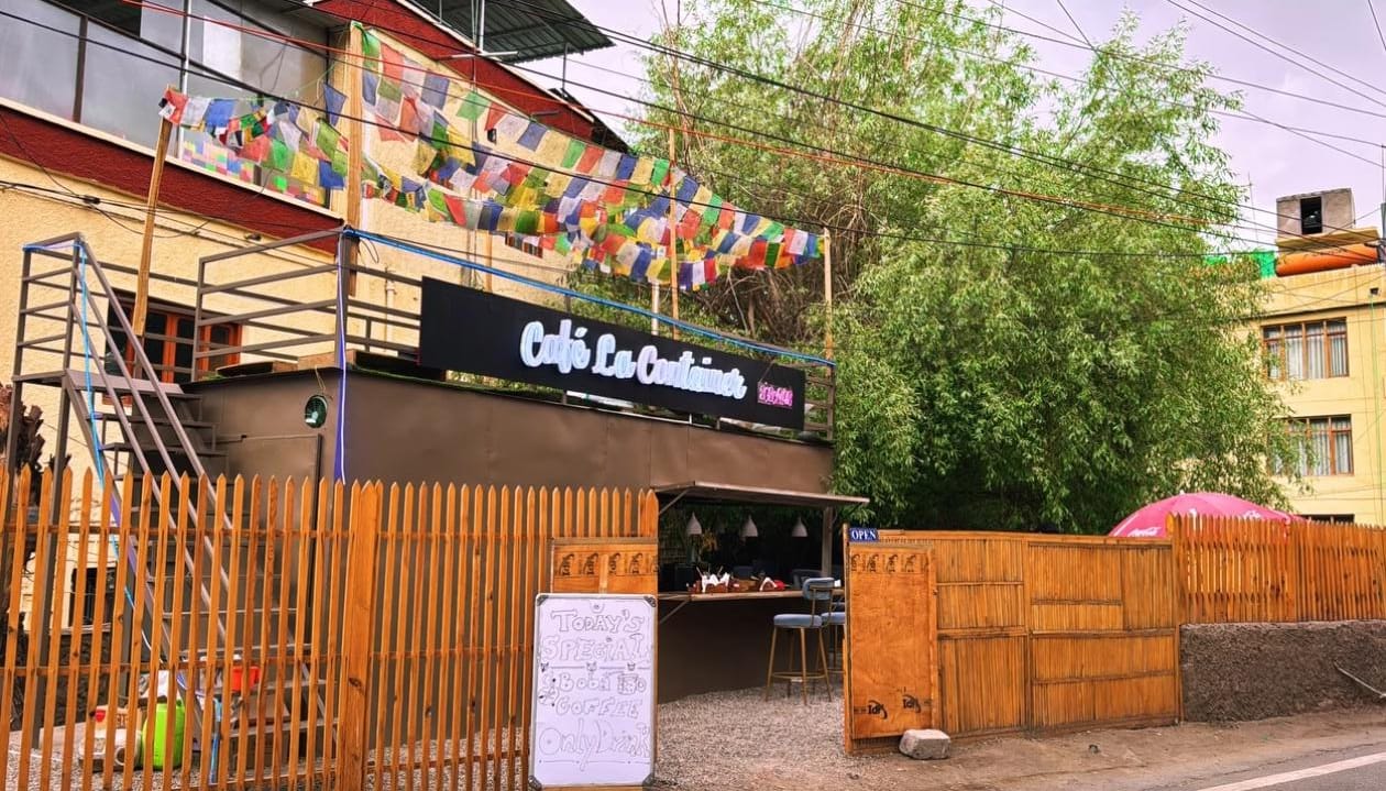 Inside Cafe La Container